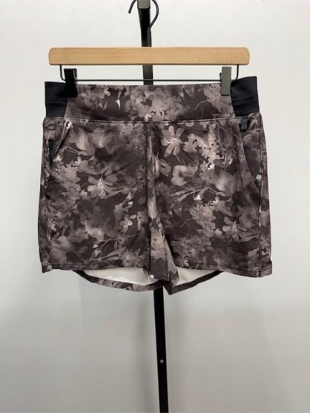 Athleta Brooklyn Lumen Floral Print Shorts